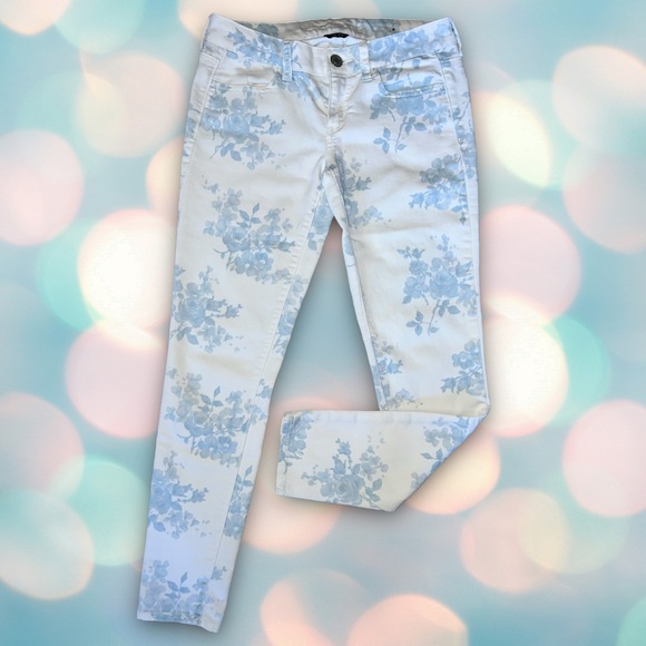 American Eagle Women’s Blue Floral Denim Mid-Rise Skinny Jeans Jeggings Size 4 - Picture 1 of 7